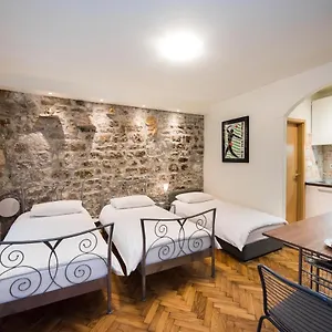 diocletians-heart-apartment.splithotels.org/